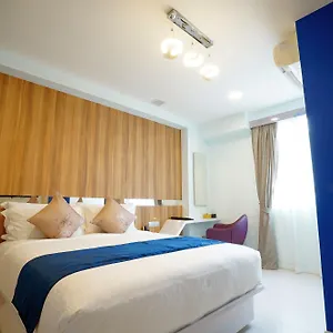 **** Hotel Five6 Splendour Singapore