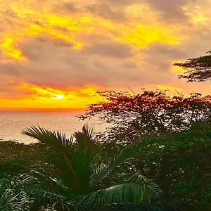 Pensión Au Lever Du Soleil Sea View, Au Cap